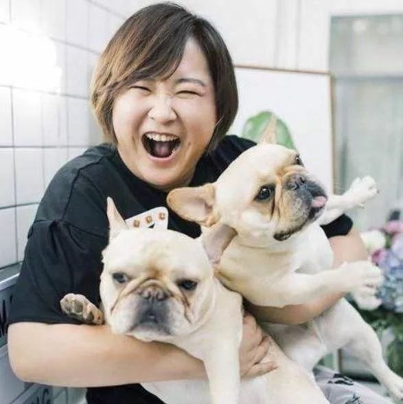 乘坐飛機時可以帶寵物嗎？都需要辦理些什么？