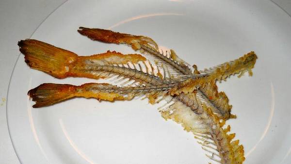 狗魚刺卡喉嚨能自愈嗎