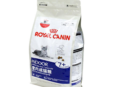 老貓貓糧選擇需注重營養