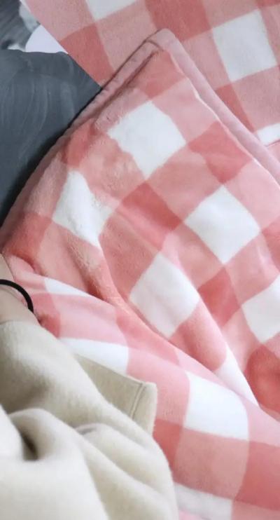 哈哈我笑到隔壁院子的哈士奇要和我拜把子